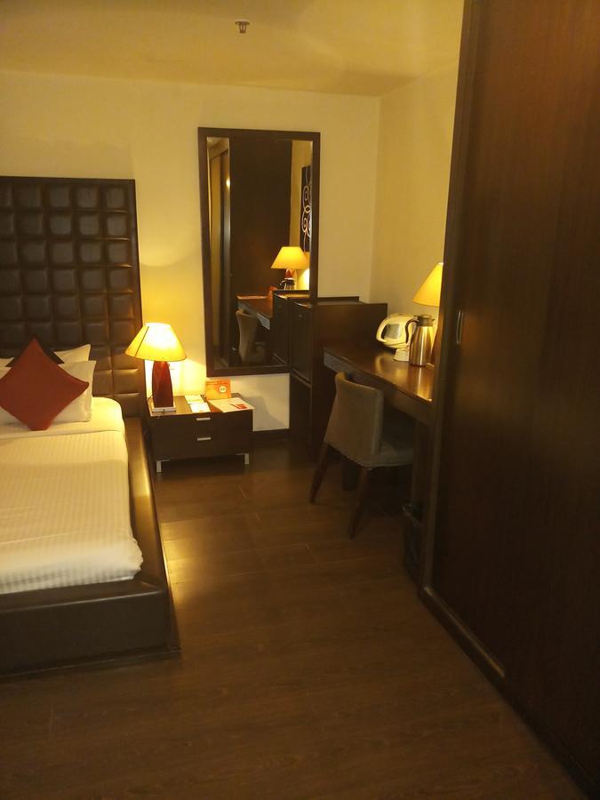 The Seventeen Degrees Hotel Dhanbād Exterior photo